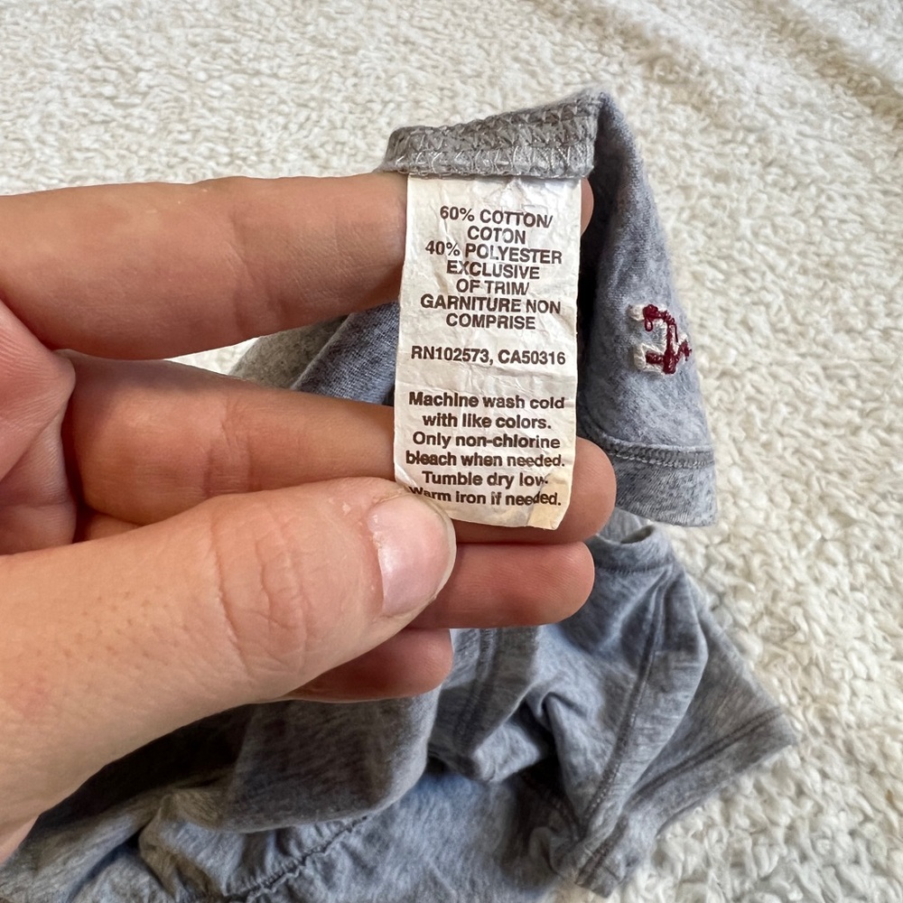 Vintage y2k 2000s Hollister Babydoll top pointelle buttons grey and white - Picture 6 of 6